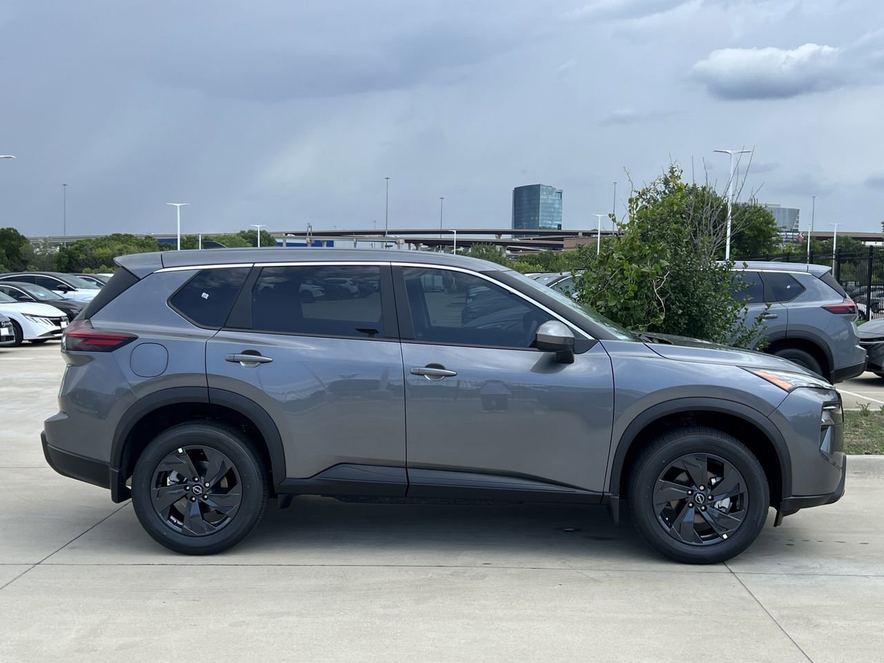 New 2026 Nissan Rogue SV FWD image 3