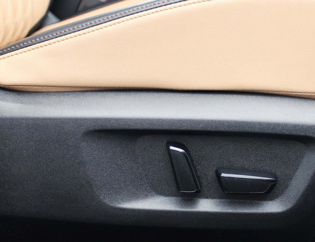 Certified 2022 Nissan Rogue Platinum w/ Head-Up Display Package image 25