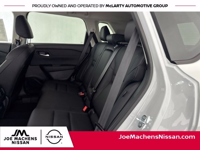 New 2026 Nissan Rogue Dark Armor AWD/4WD image 25