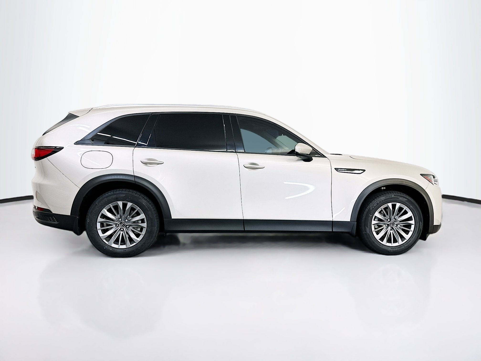 Used 2024 MAZDA CX-90 Plug-In Hybrid w/ Preferred image 10