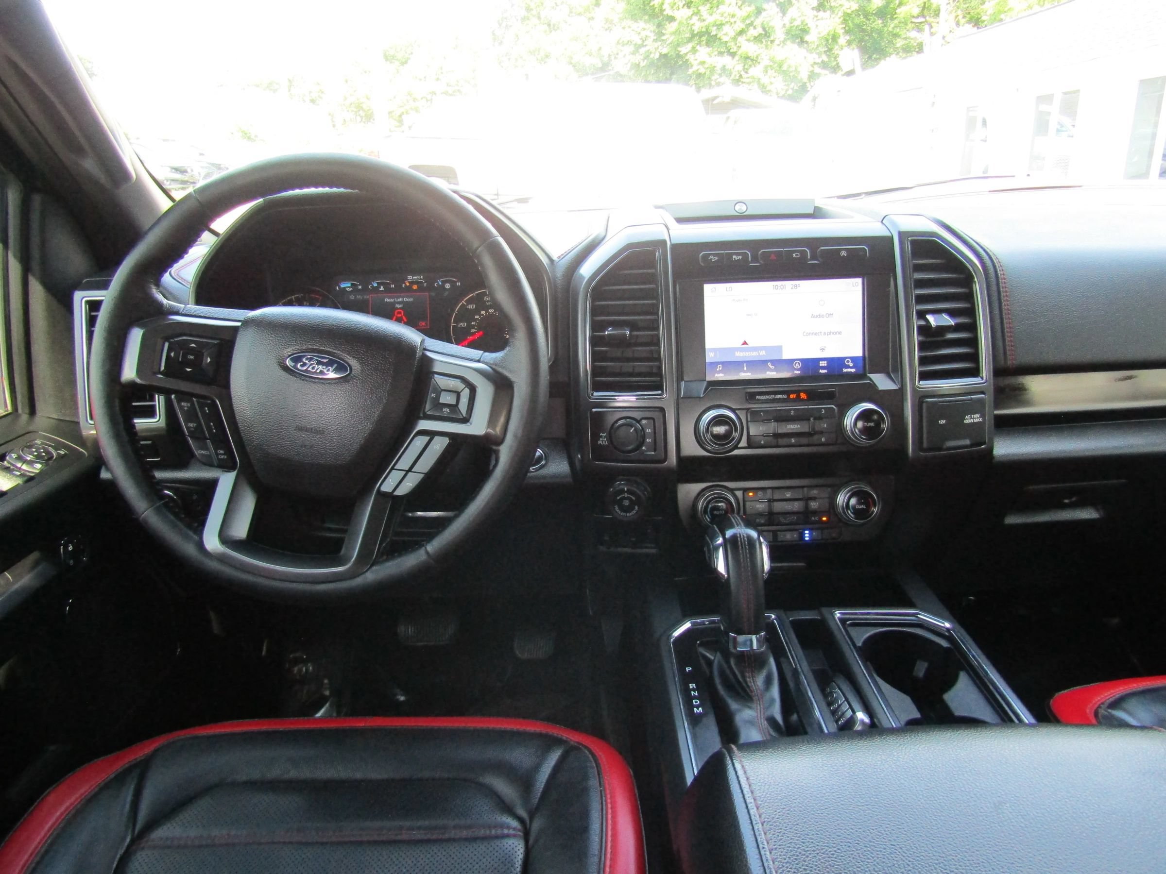 Used 2019 Ford F150 Lariat w/ Equipment Group 502A Luxury AWD/4WD image 20