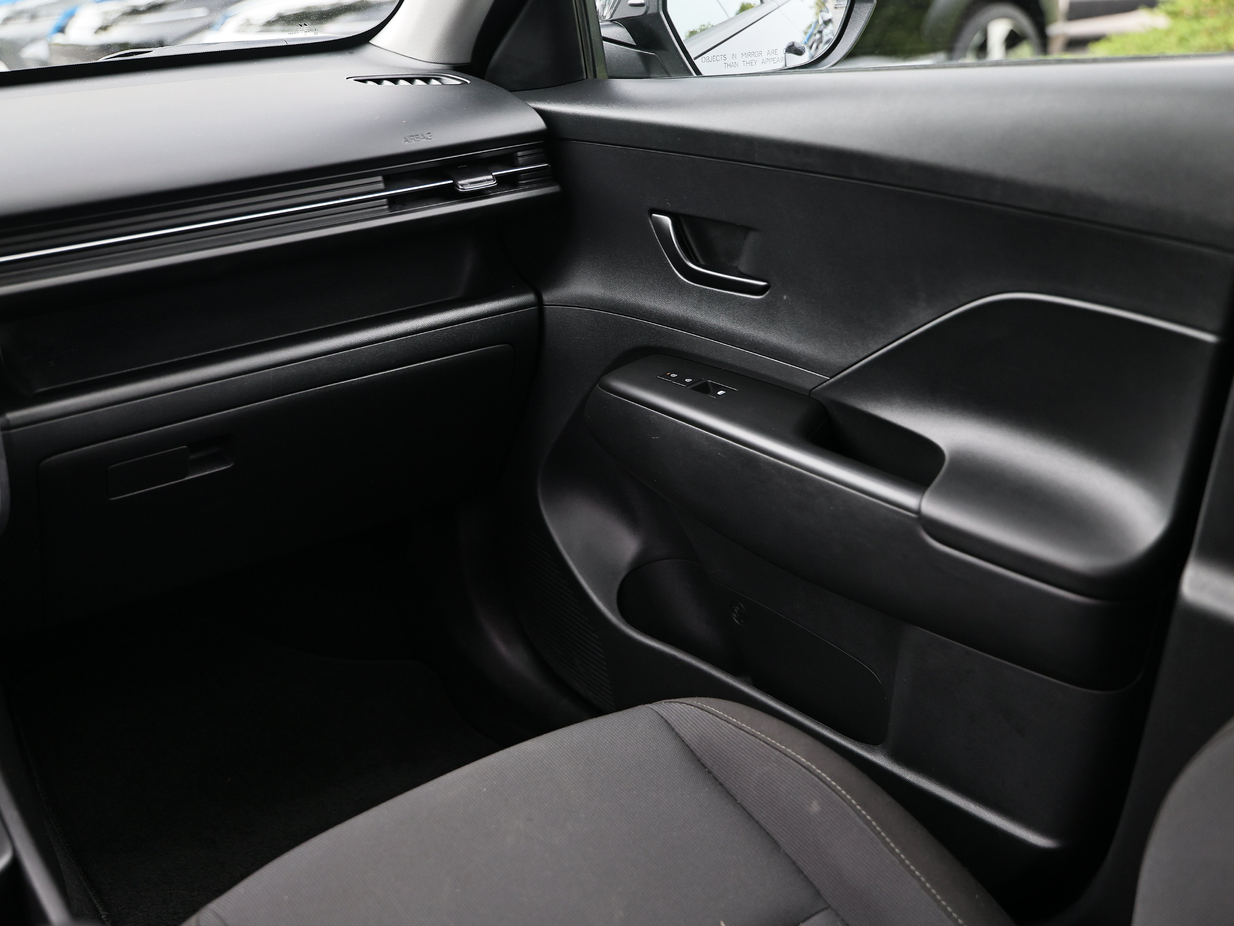 Used 2024 Hyundai Kona SE FWD image 27