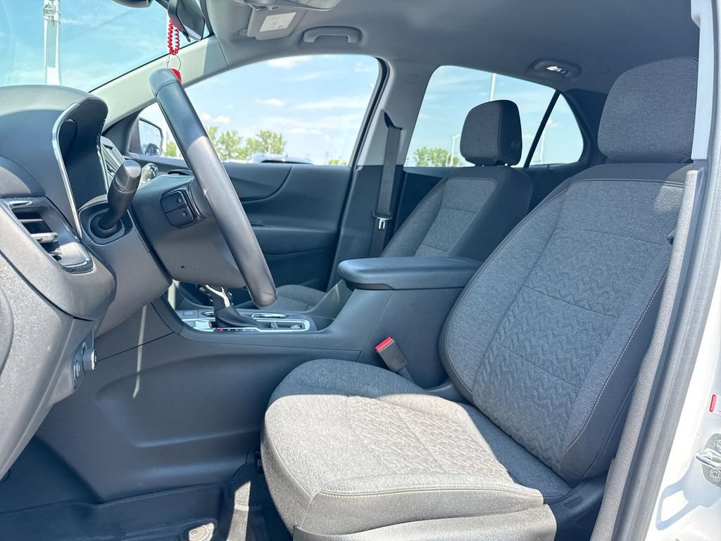 Used 2022 Chevrolet Equinox LT AWD/4WD image 11