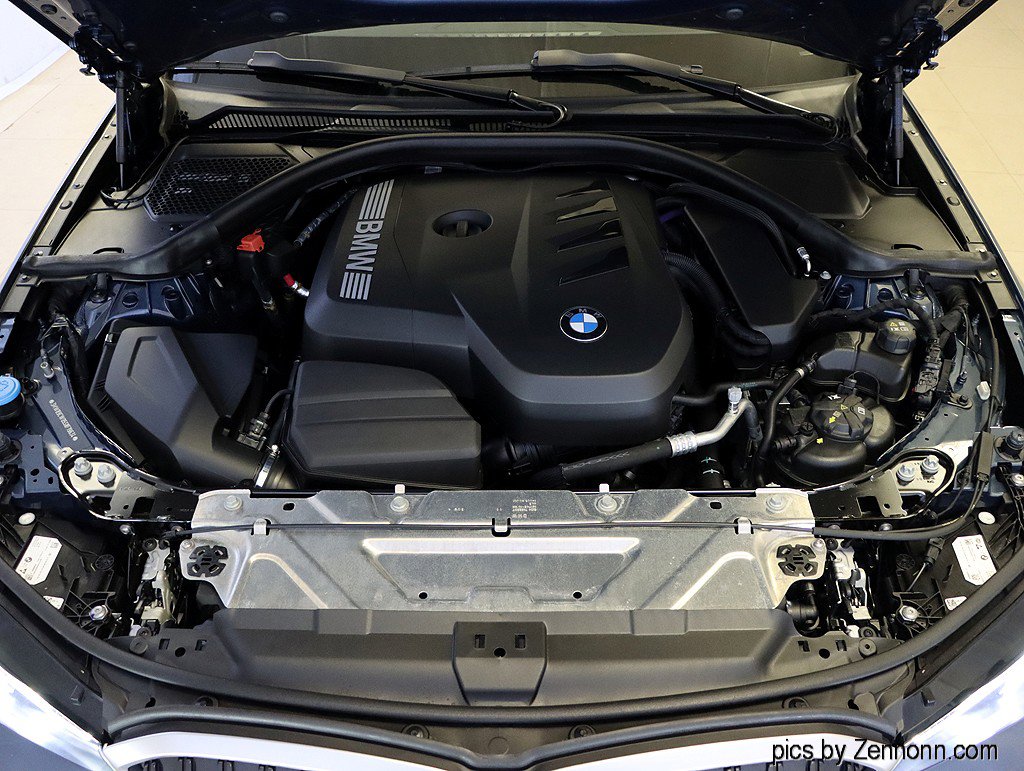 Certified 2025 BMW 330i xDrive Sedan image 38