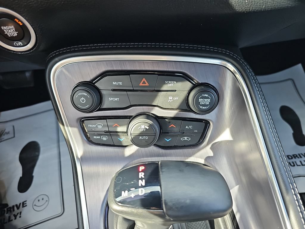 Used 2018 Dodge Challenger R/T w/ Blacktop Package RWD image 24