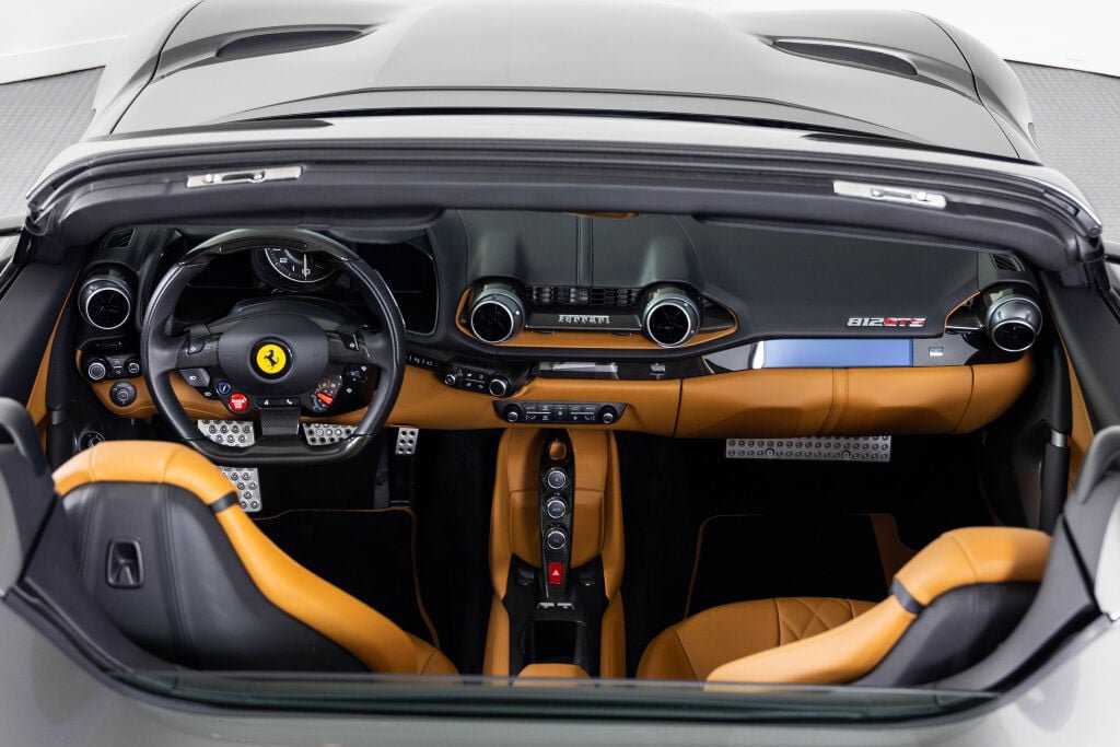 Used 2023 Ferrari 812 GTS RWD image 44