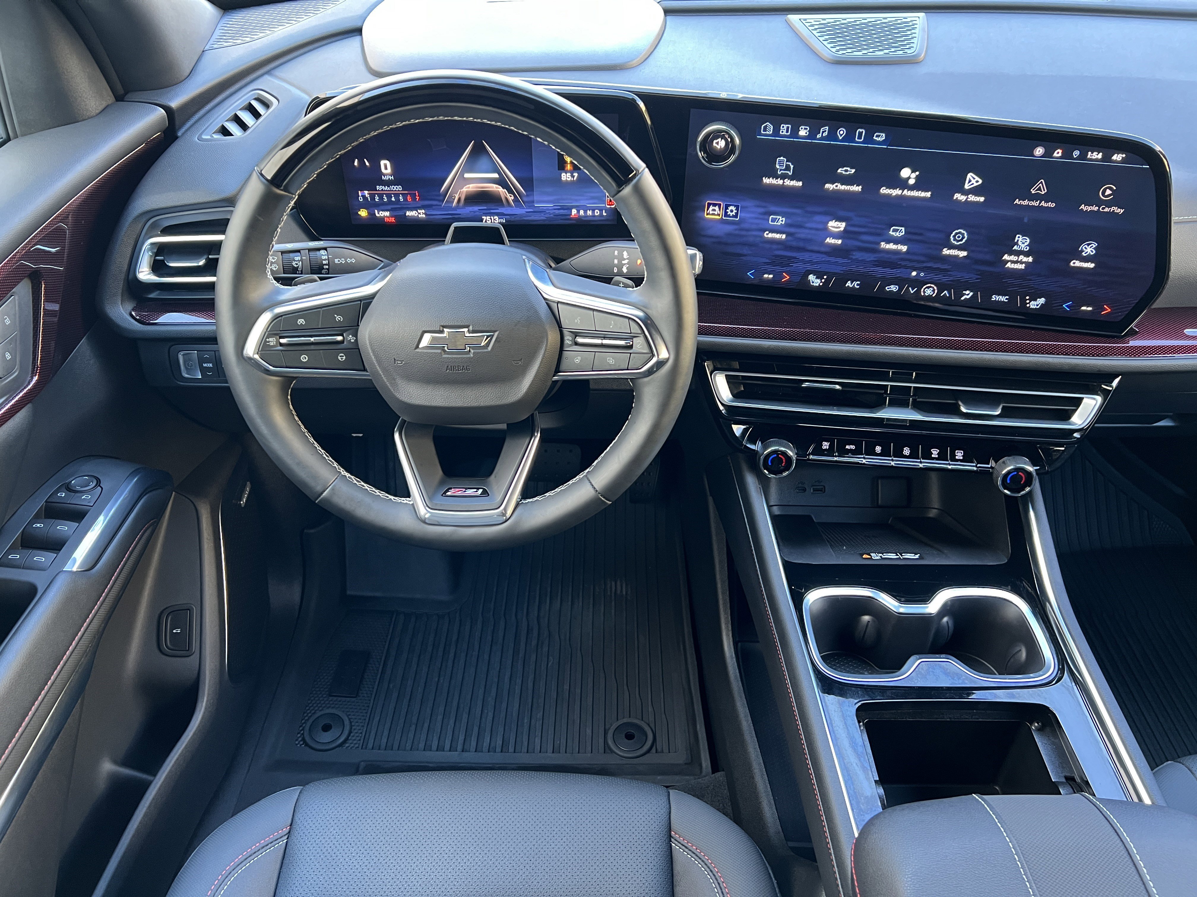 Used 2025 Chevrolet Traverse Z71 w/ Enhanced Driving Package image 36