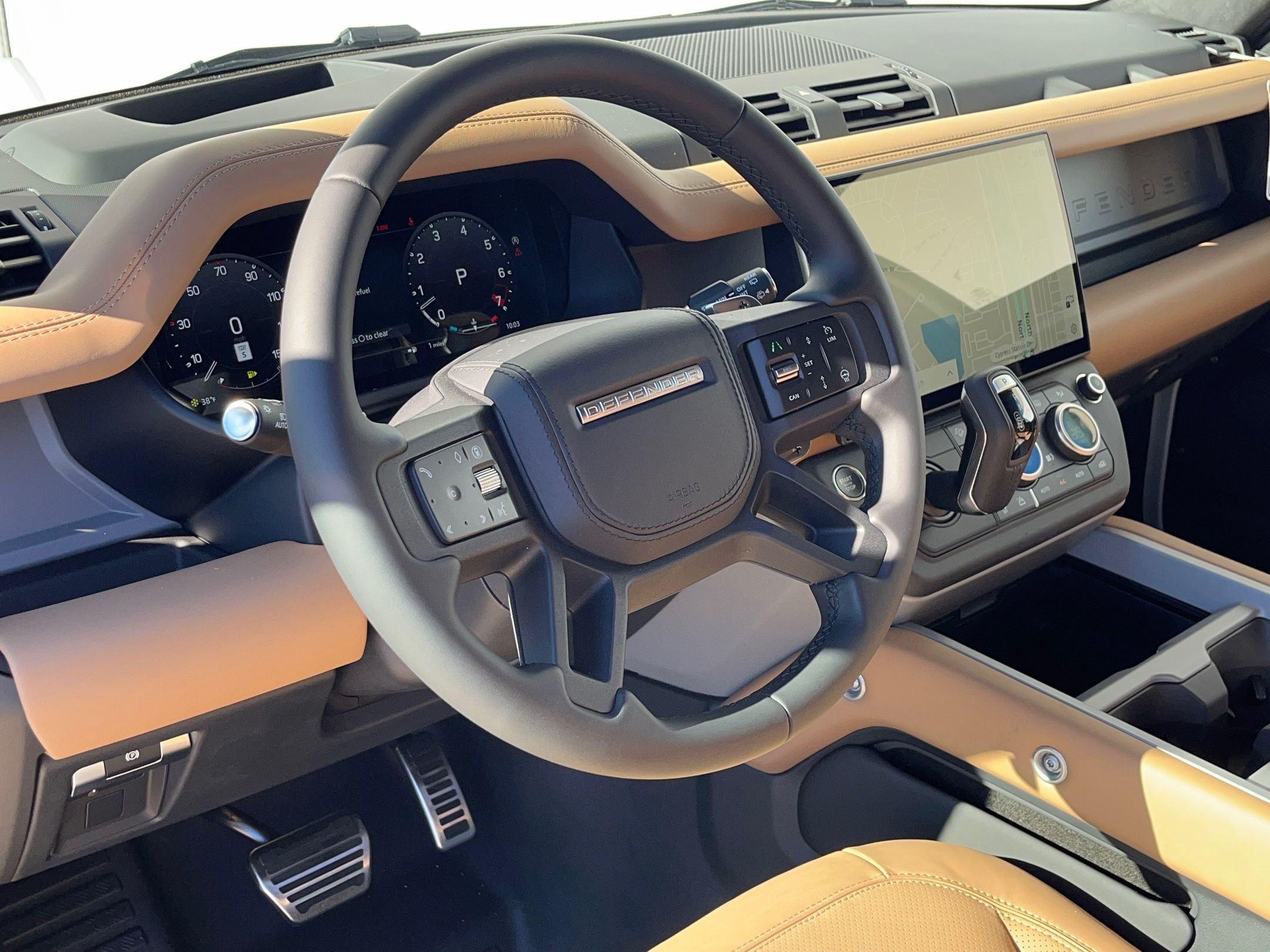 New 2026 Land Rover Defender 110 V8 AWD/4WD image 4
