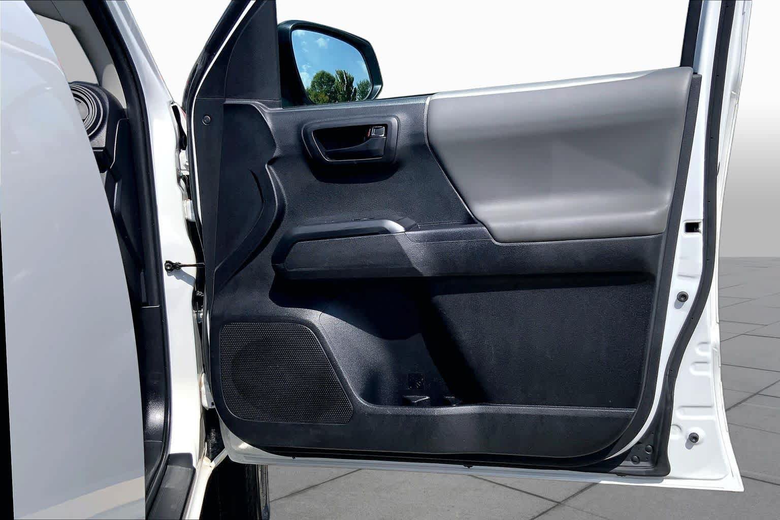 Used 2023 Toyota Tacoma SR RWD image 19