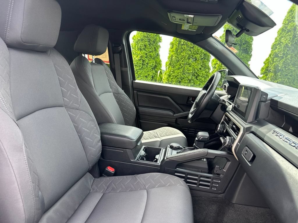 Certified 2025 Toyota Tacoma SR AWD/4WD image 26