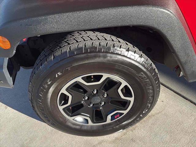 Used 2017 Jeep Wrangler Unlimited Rubicon image 14