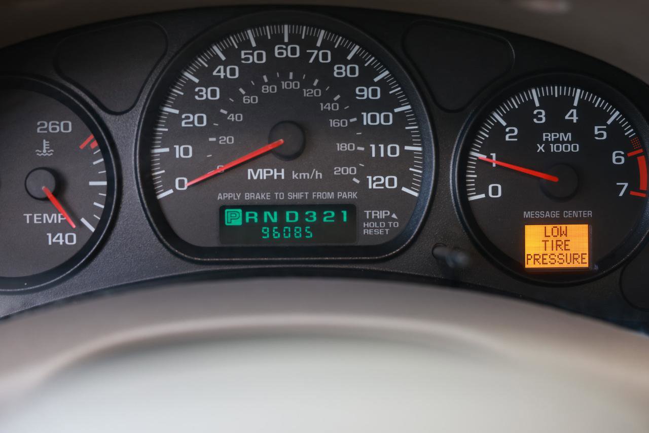 Used 2005 Chevrolet Impala LS w/ Preferred Equipment Group image 35