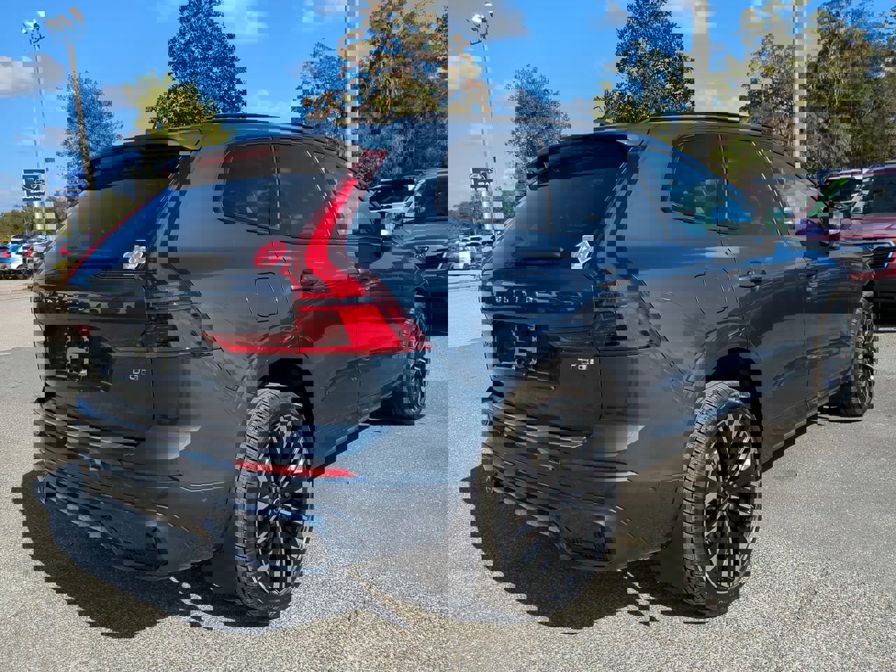 New 2026 Volvo XC60 T8 Ultra w/ Protection Package Premier image 4