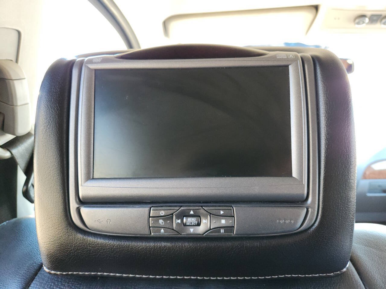 Used 2015 Nissan Armada Platinum w/ 2nd Row Captain Seat Package AWD/4WD image 25