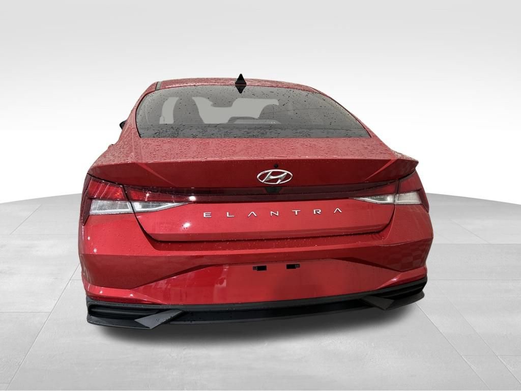 Certified 2023 Hyundai Elantra SEL w/ Convenience Package image 5