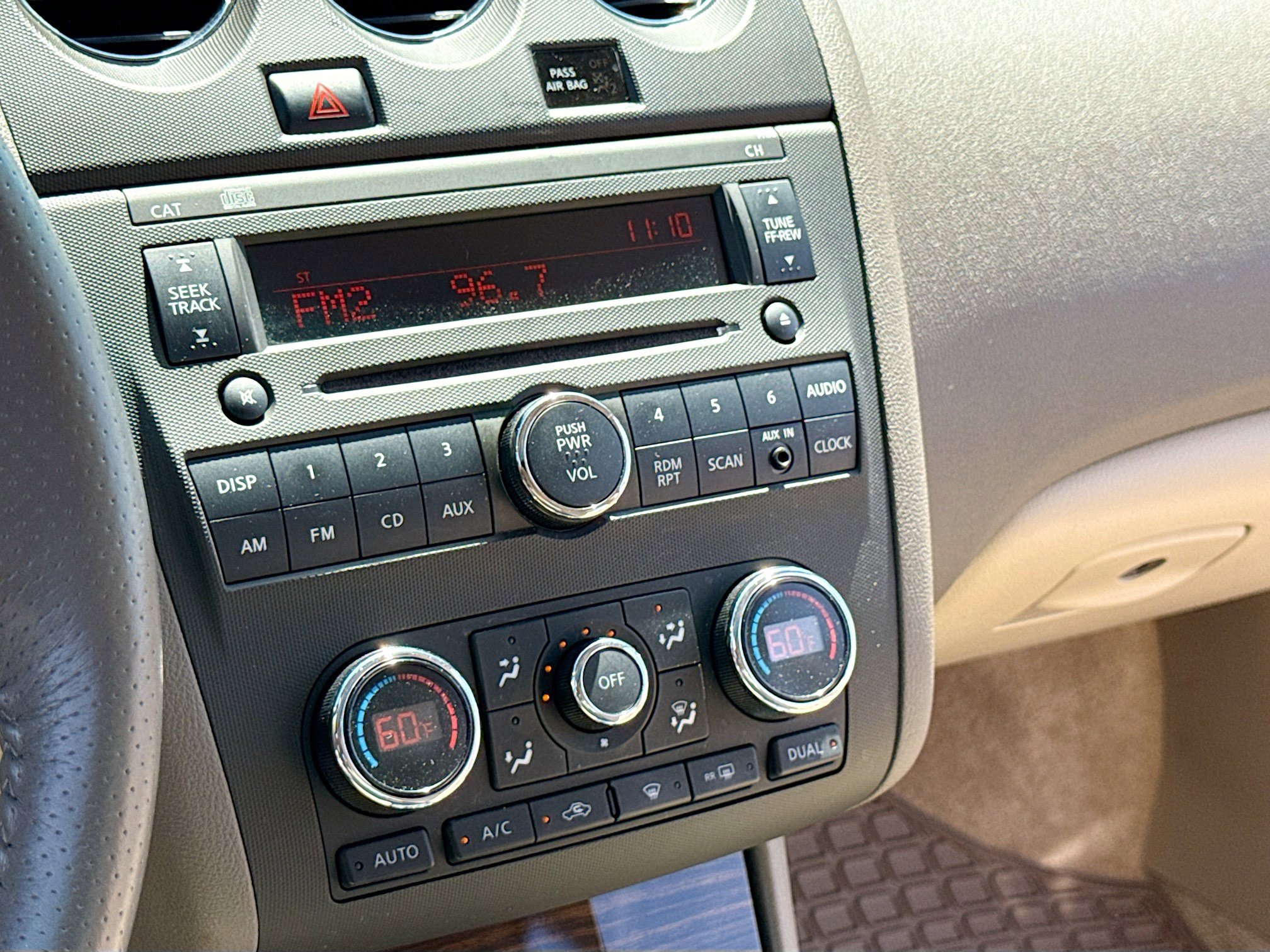Used 2012 Nissan Altima 2.5 SL w/ 2.5SL Pkg FWD image 9
