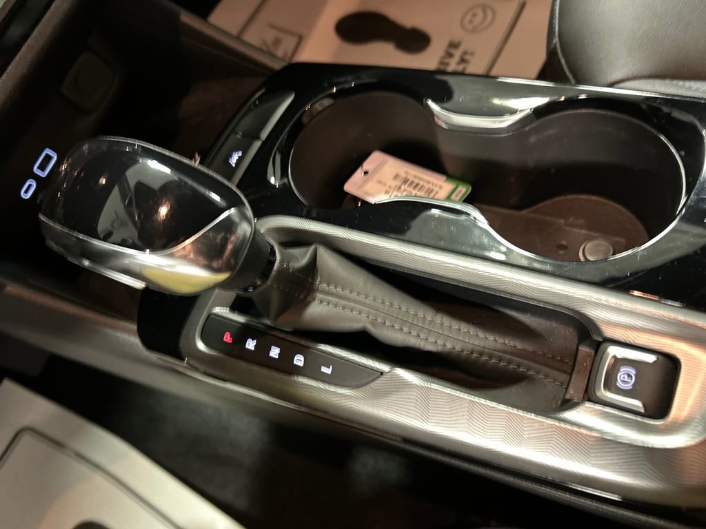 Used 2024 Buick Envista Sport Touring w/ Convenience I Package image 20