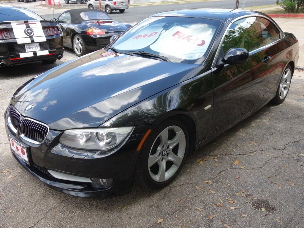 Used 2013 BMW 335i Convertible image 3