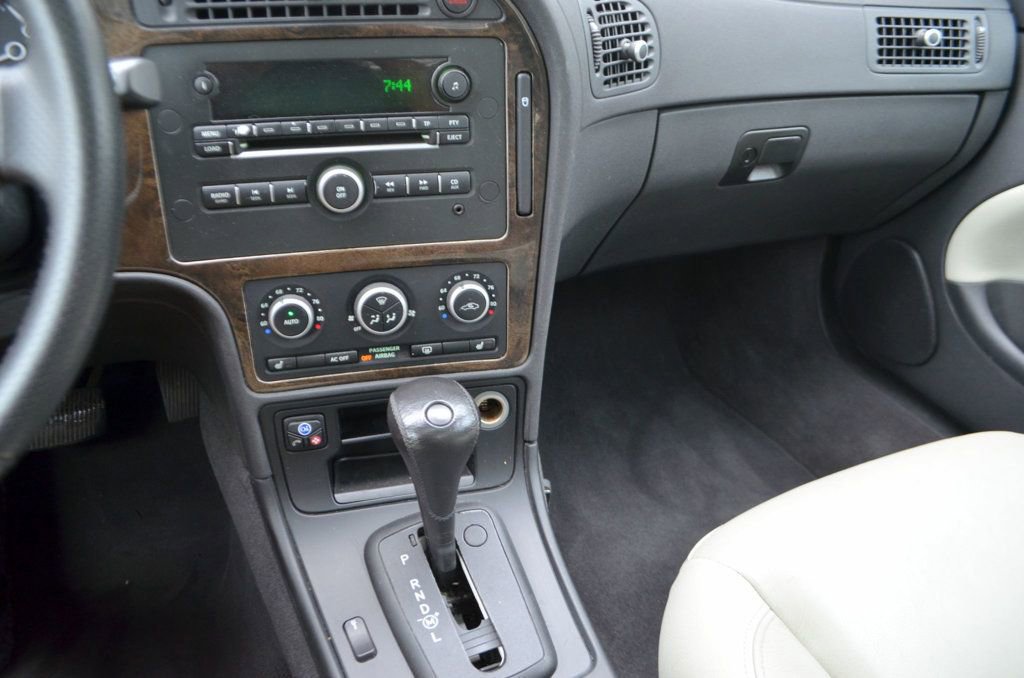 Used 2008 Saab 9-5 2.3T w/ Visibility Package image 18