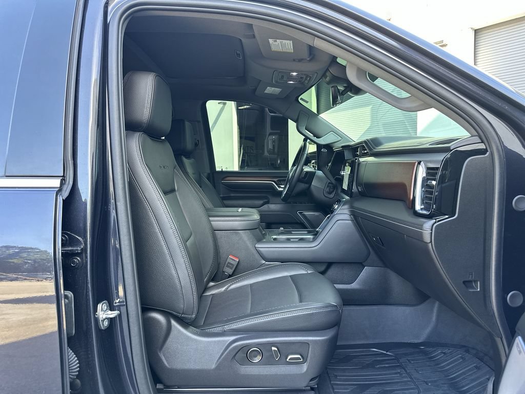 Certified 2024 GMC Sierra 2500 Denali w/ Denali Reserve Package AWD/4WD image 28