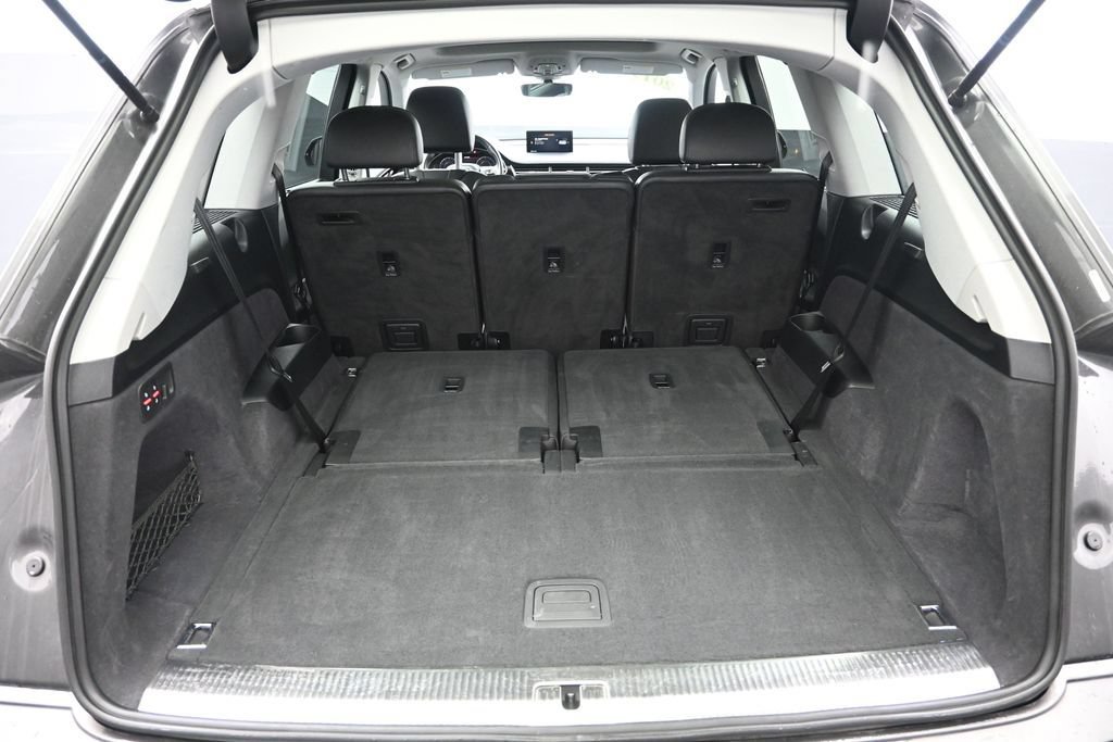 Used 2019 Audi Q7 3.0T Prestige w/ Prestige Package AWD/4WD image 37