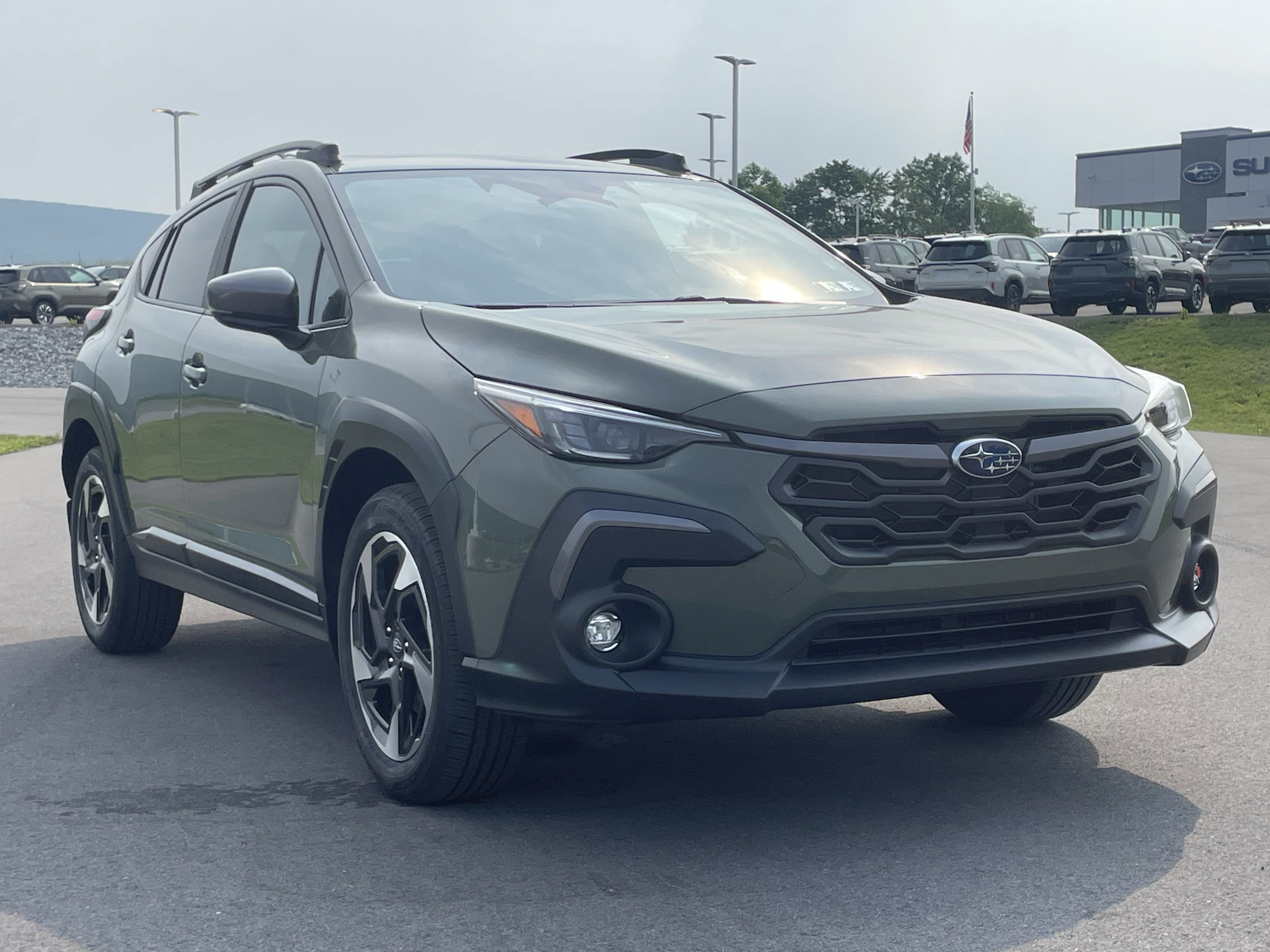 Used 2025 Subaru Crosstrek 2.5i Limited AWD/4WD image 3