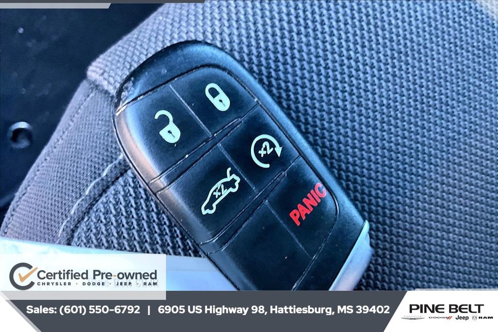 Certified 2022 Dodge Charger SXT image 9