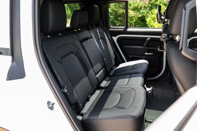 New 2026 Land Rover Defender 110 X-Dynamic SE AWD/4WD image 45