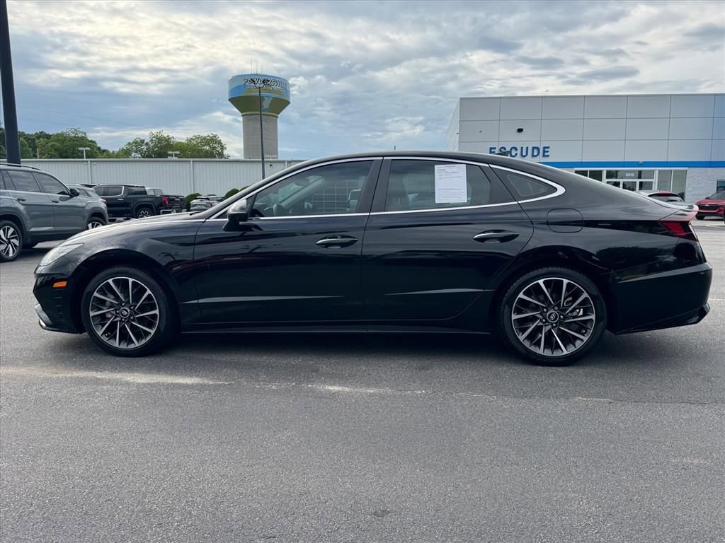 Used 2023 Hyundai Sonata Limited w/ Preferred Accessory Package FWD image 6