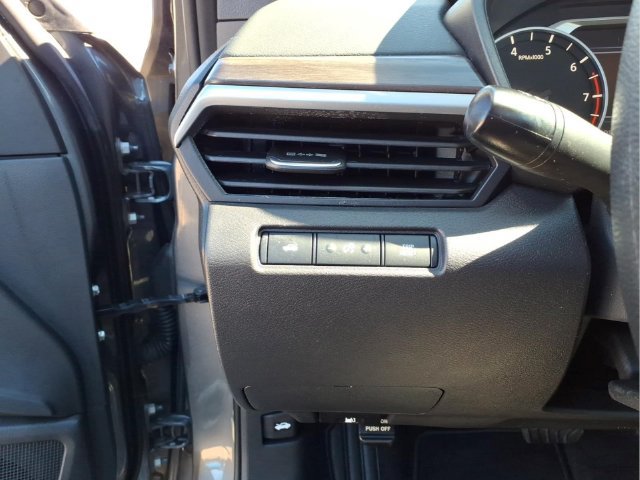 Used 2024 Nissan Altima 2.5 SV FWD image 14