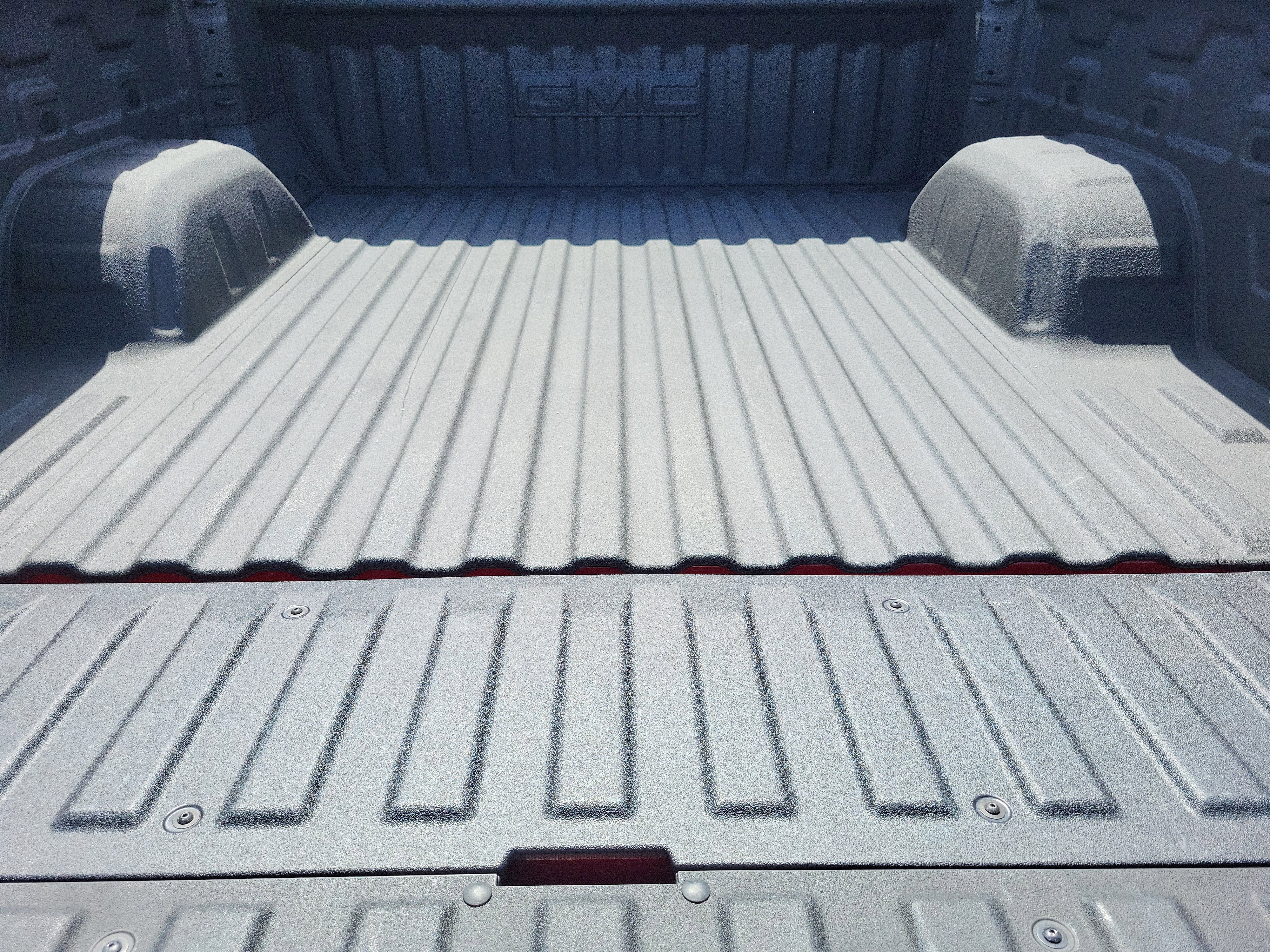 Used 2025 GMC Sierra 1500 SLT image 12