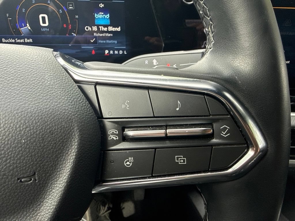 Used 2025 Chevrolet Equinox LT w/ Safety and Technology Package AWD/4WD image 23