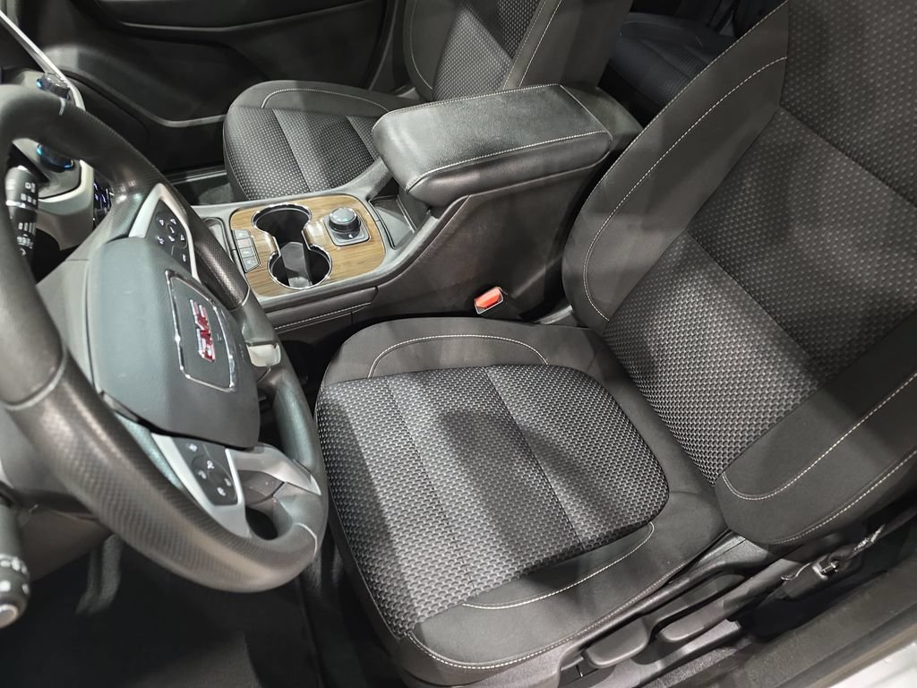 Used 2023 GMC Acadia SLE w/ Elevation Edition FWD image 33