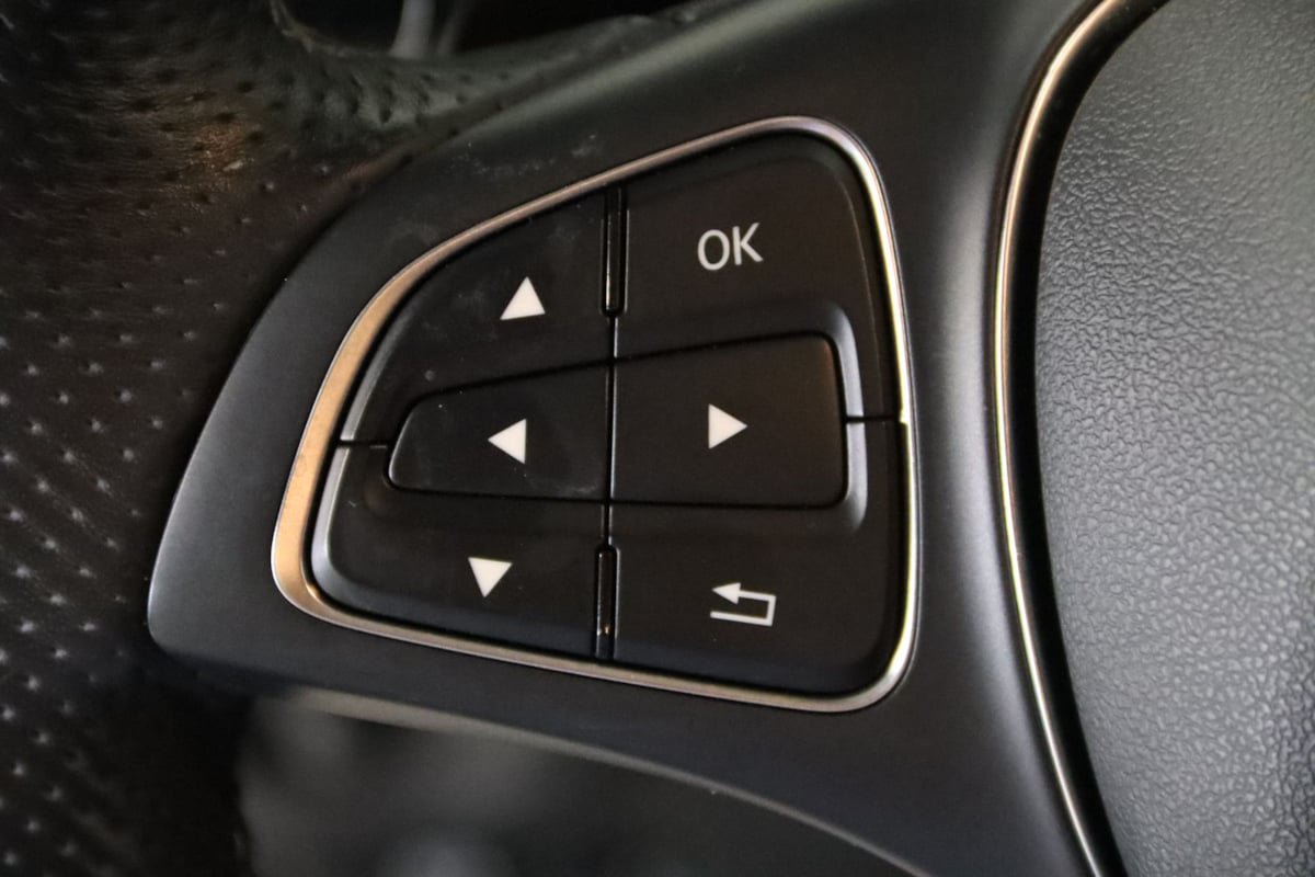 Used 2023 Mercedes-Benz Metris Passenger image 15