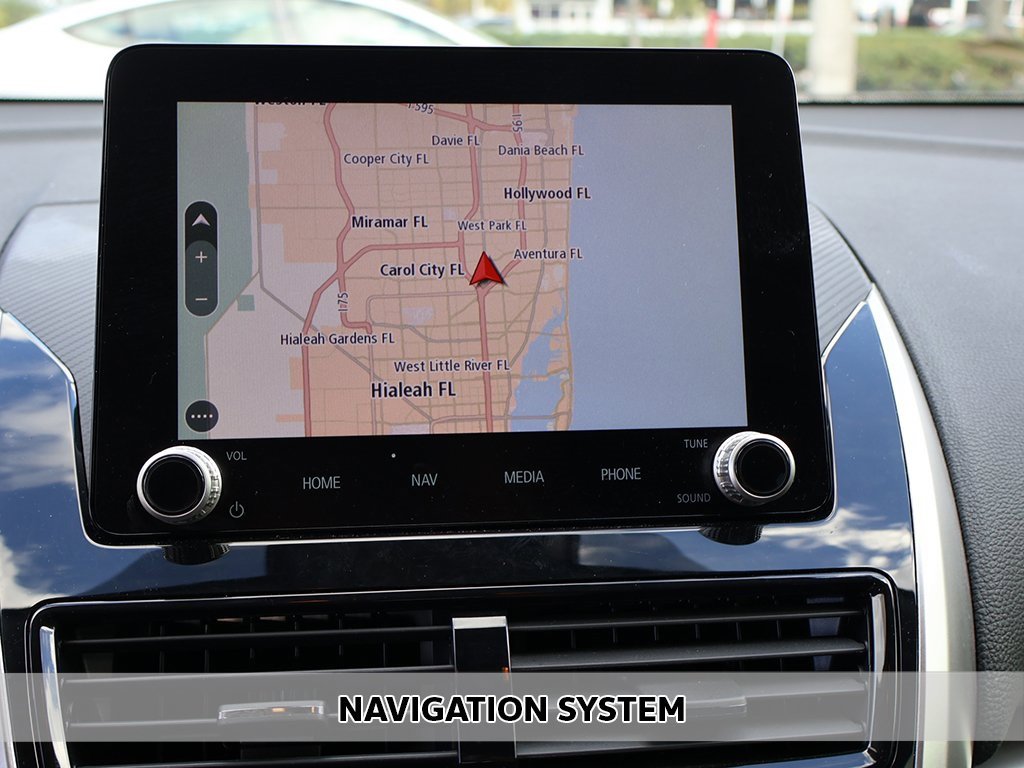 Used 2023 Mitsubishi Eclipse Cross SE image 3