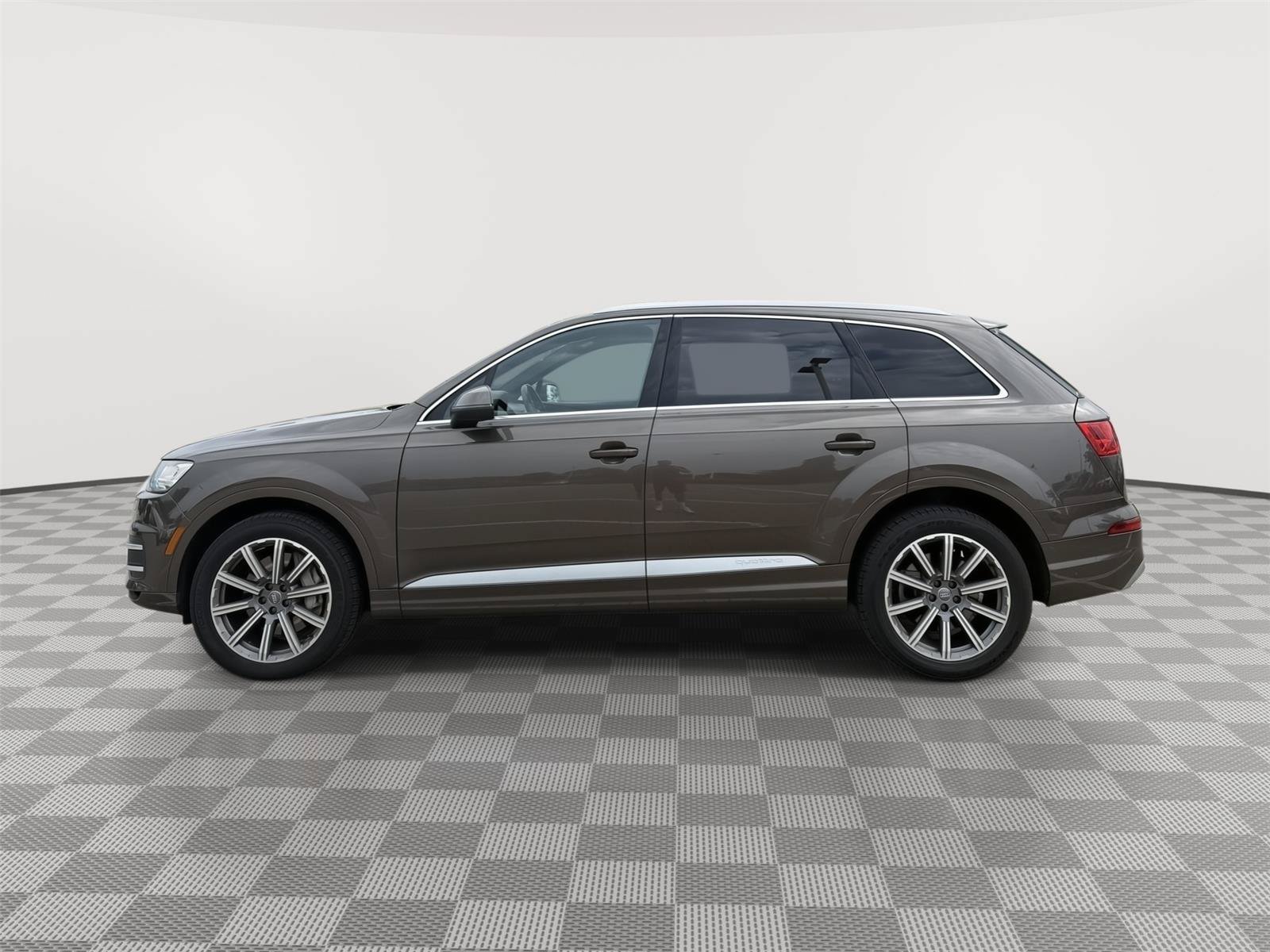 Used 2018 Audi Q7 3.0T Prestige w/ Prestige Package AWD/4WD image 3