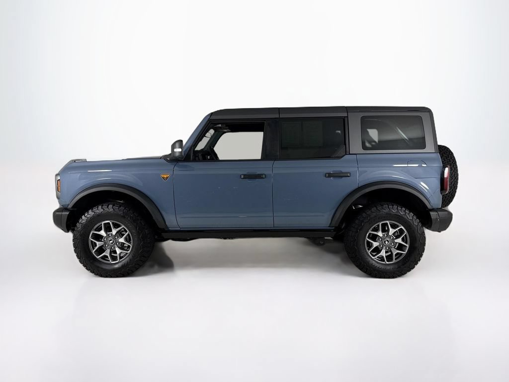 Used 2025 Ford Bronco Badlands AWD/4WD image 2