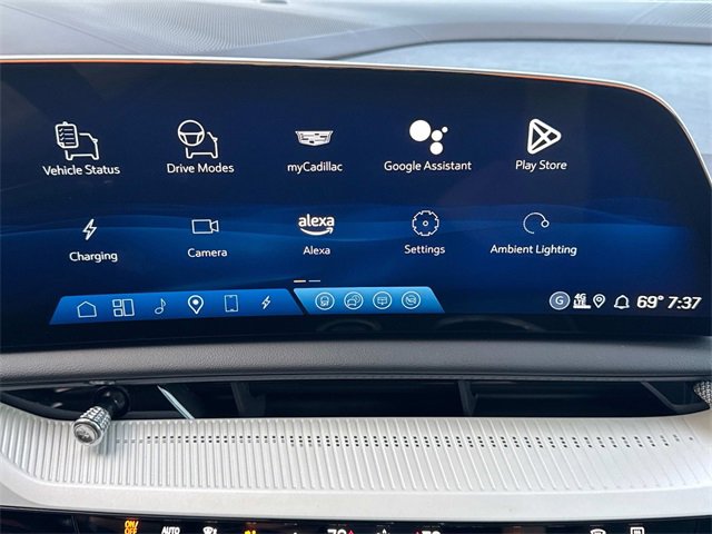 New 2025 Cadillac Optiq Sport 2 w/ LPO, Floor Liner Package image 28