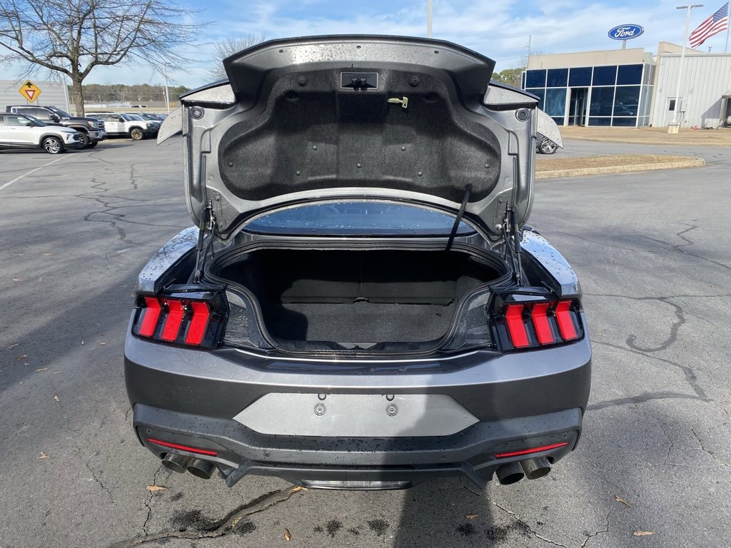 Used 2025 Ford Mustang GT Premium image 9