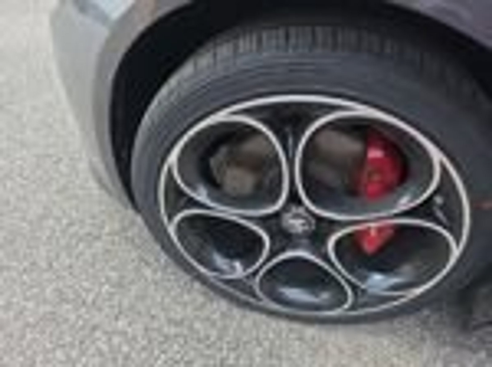 Used 2024 Alfa Romeo Giulia Veloce AWD/4WD image 20