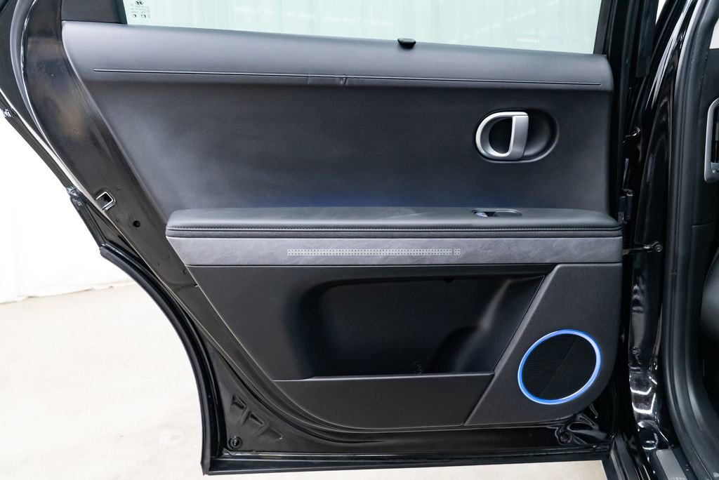 Used 2024 Hyundai Ioniq 5 Limited image 27