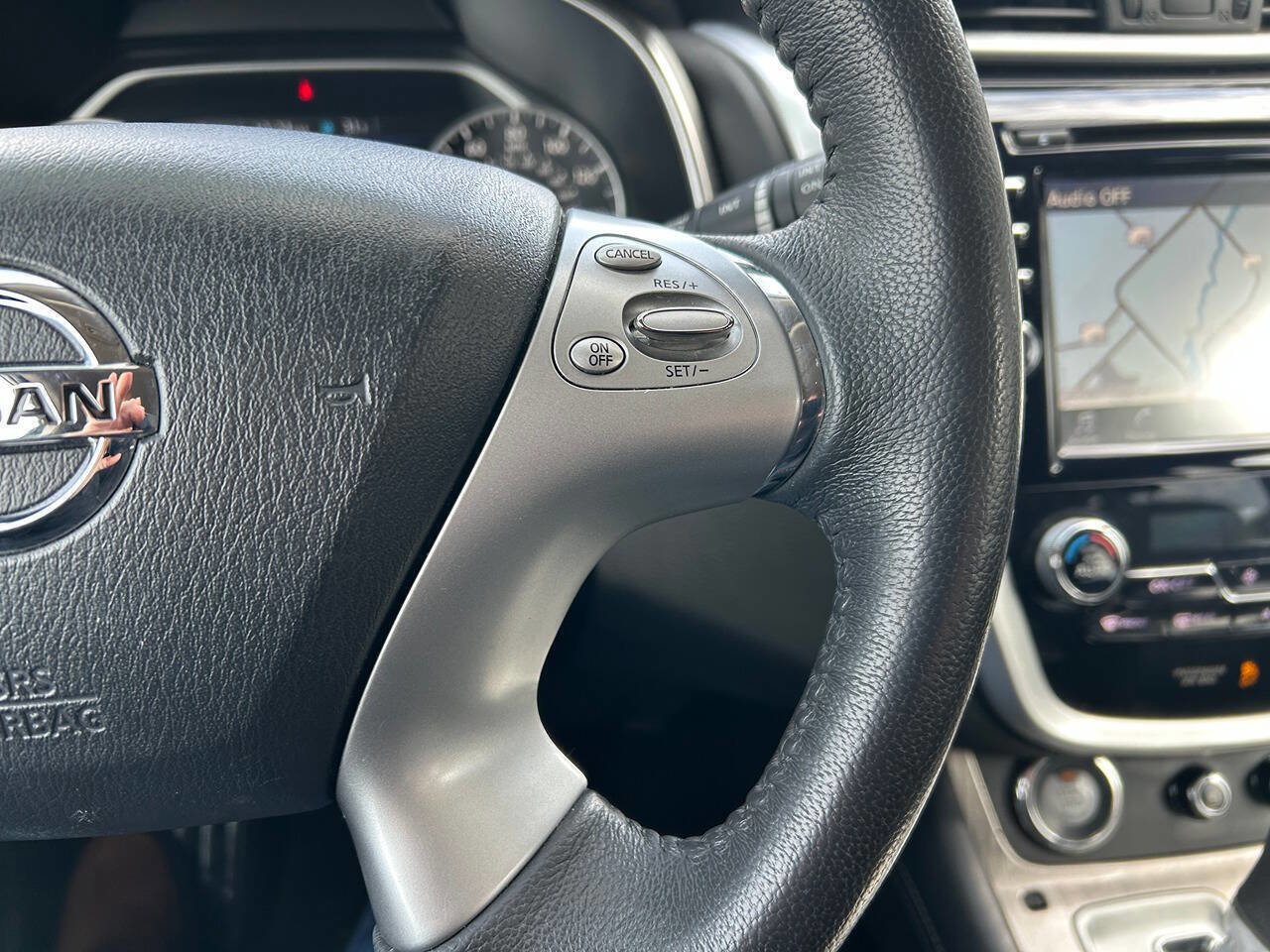 Used 2017 Nissan Murano Platinum image 17