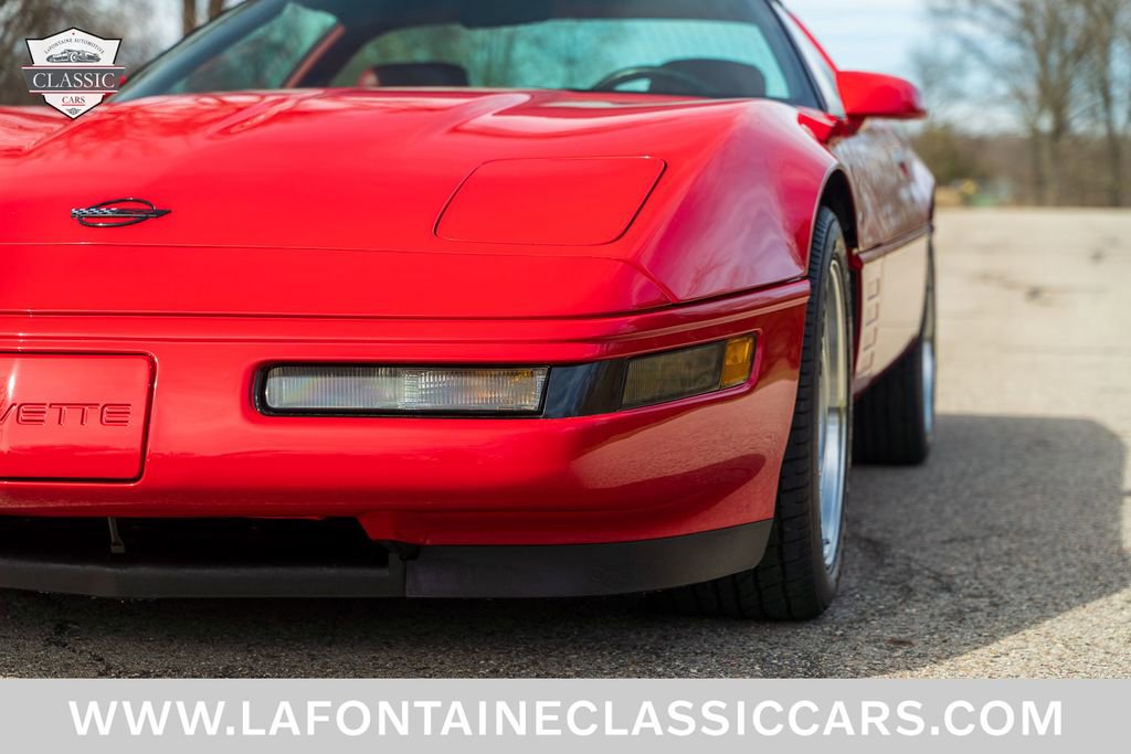 Used 1991 Chevrolet Corvette Coupe image 21