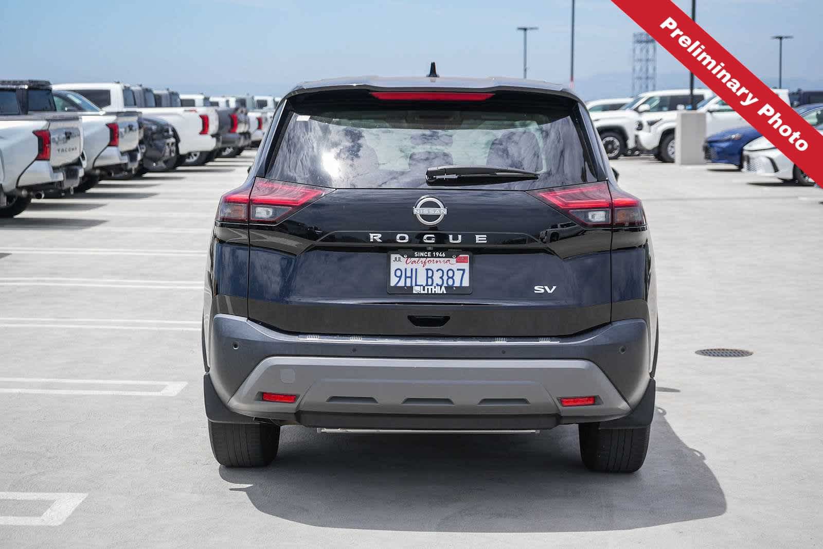 Used 2023 Nissan Rogue SV FWD image 7