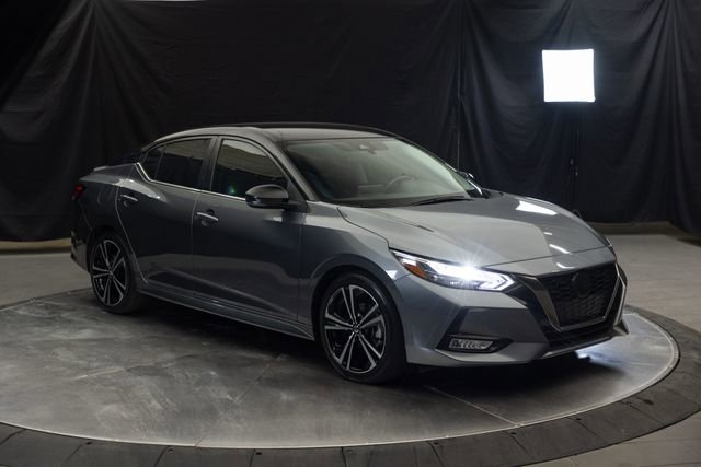 Used 2022 Nissan Sentra SR w/ Trunk Package image 2