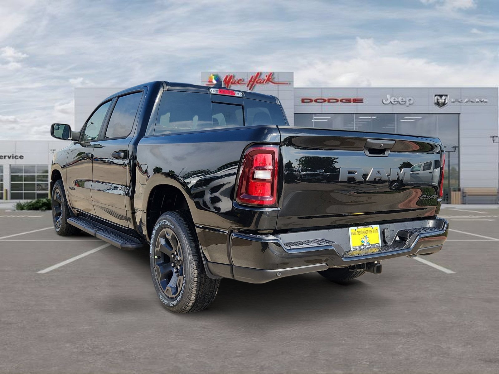 New 2026 RAM 1500 Express AWD/4WD image 3