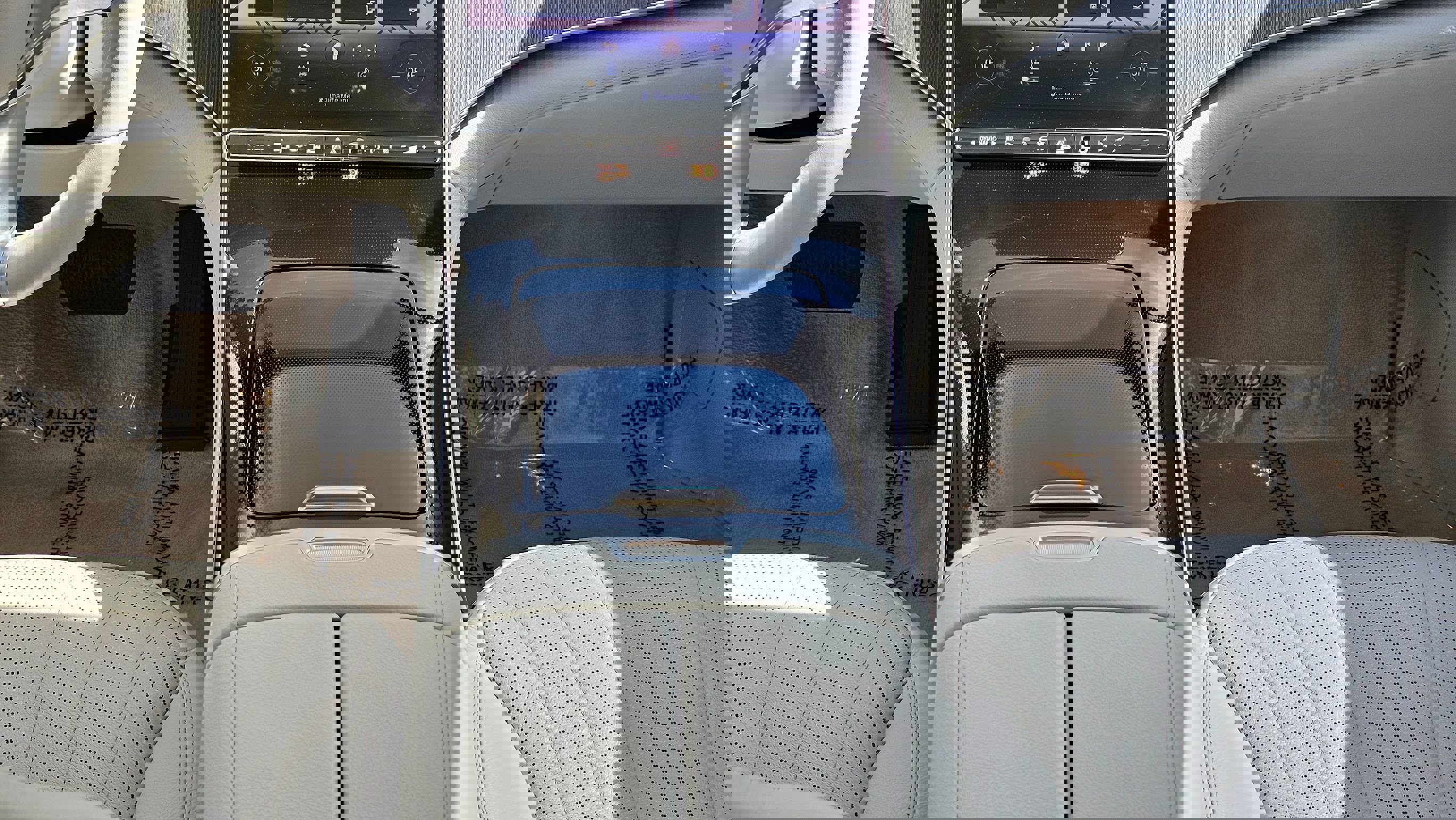 Used 2023 Mercedes-Benz EQE 500 4MATIC Sedan w/ Exclusive Trim Package image 29