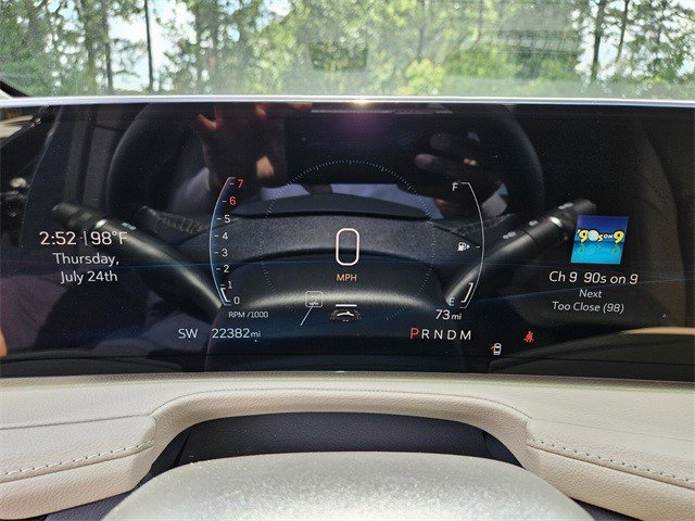 Certified 2025 Cadillac XT4 Premium Luxury image 30