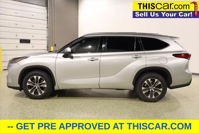Used 2021 Toyota Highlander XLE image 4