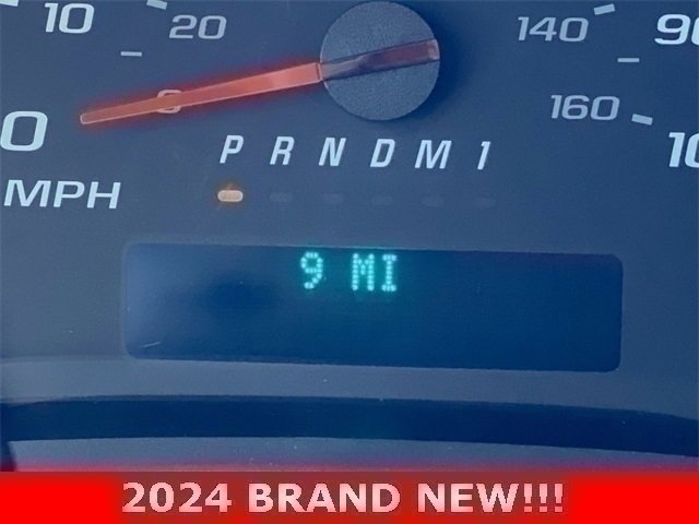 Used 2024 Chevrolet Express 2500 w/ Driver Convenience Package image 12